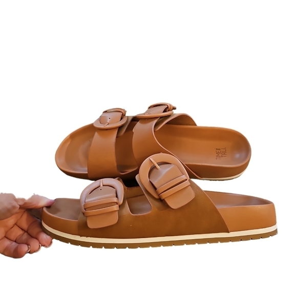 Time and Tru brown sandals like Birkenhead sz 10 SH233 - Picture 3 of 4